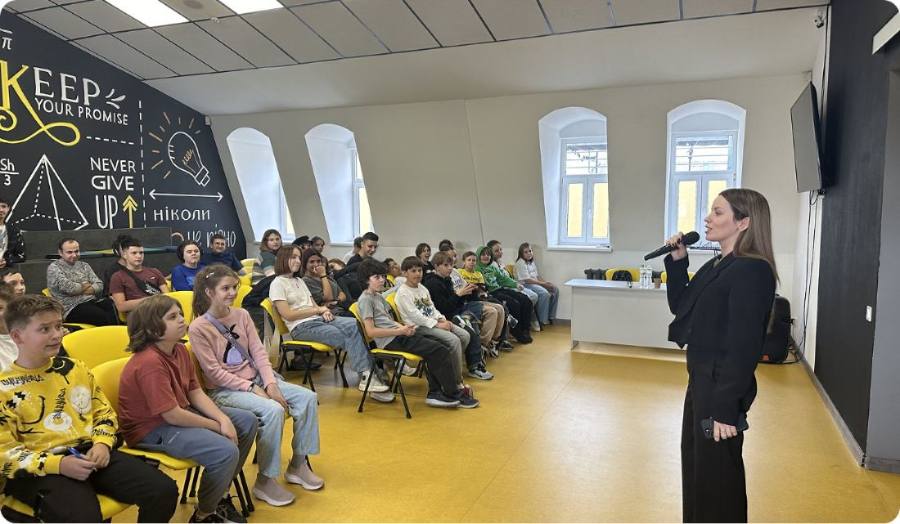 Гостьова зустріч з підприємцем у STEP School
